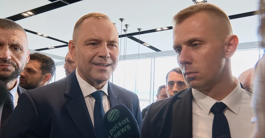 Навроцкий опроверг, что лишил Зеленского ордена из-за предстоящих выборов