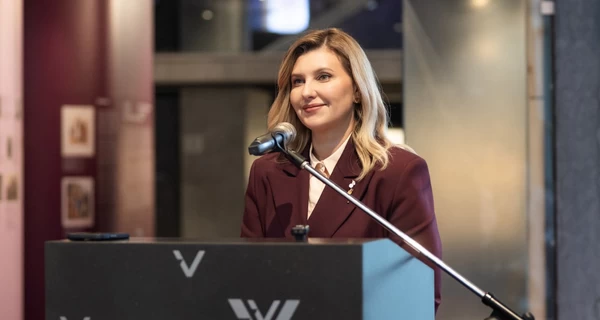 Елена Зеленская должна была приехать в Гданьск вместе с супругом и тоже отменила визит