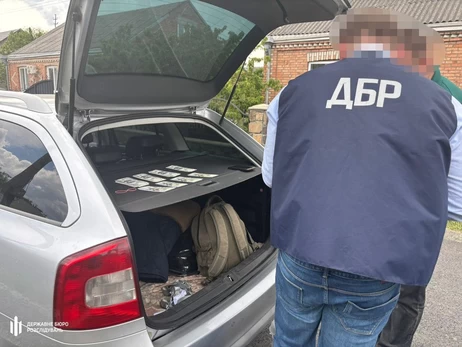 Бізнес на СЗЧ: вивезуть як на таксі – від шахраїв до офіційних послуг