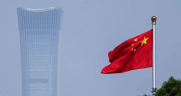 У Пекіні літак врізався в найвищий хмарочос China Zun  