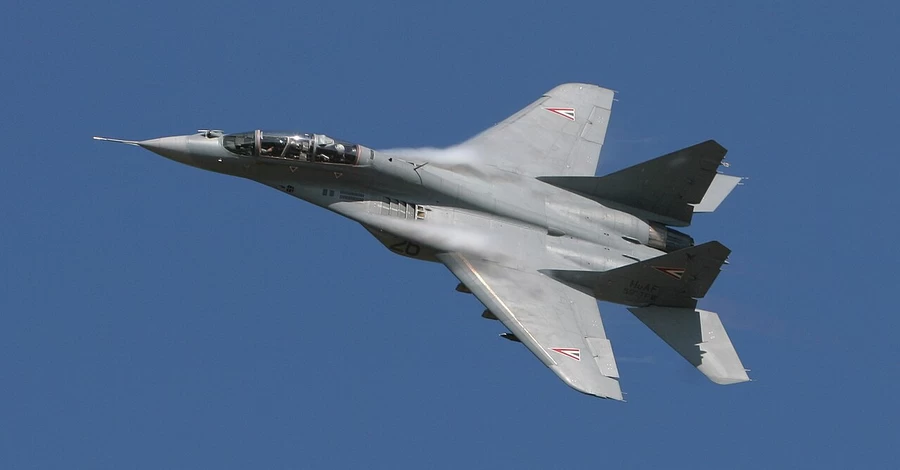 В Полтавской области разбился МиГ-29, пилоту удалось спастись