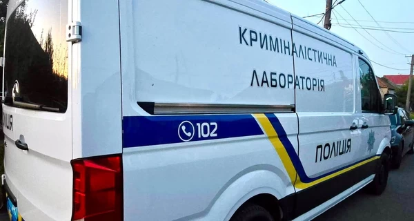 На Закарпатті матір закопала тіло малолітньої доньки на подвір’ї - поліція її затримала