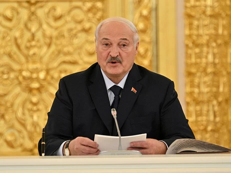 Лукашенко прилетів до Китаю після зустрічі з Путіним