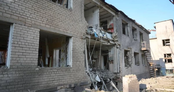 Российская армия в очередной раз атаковала Запорожье - погиб человек, повреждены исторические здания и детсад