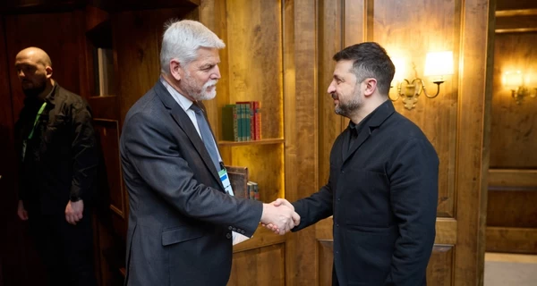 У президента Чехії відмовили ультраправим у позбавленні Зеленського ордена за прикладом Польщі