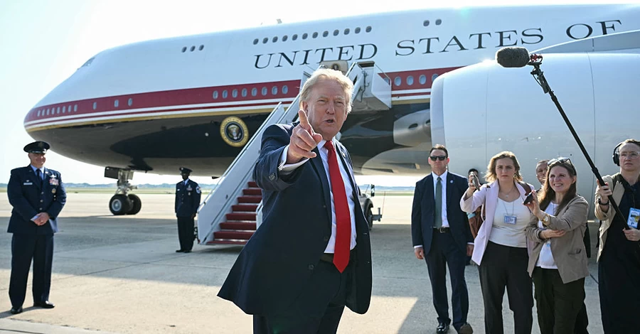 Трамп впервые вылетел на гигантском самолете, подаренном ему Катаром