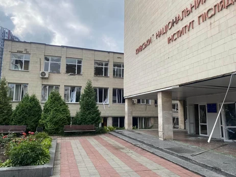 В результате атаки РФ повреждены корпус и общежитие КНУ имени Тараса Шевченко на ВДНХ
