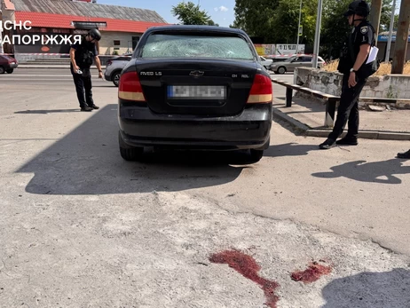 РФ опять атаковала АЗС в Запорожье  - погибла женщина, 10 человек пострадали 