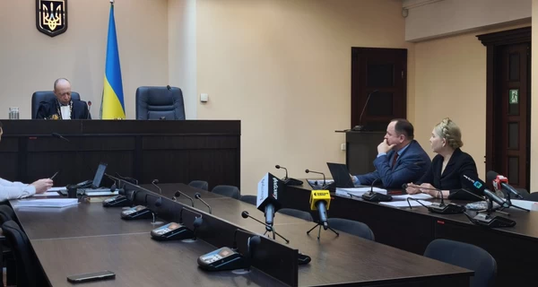 З Тимошенко зняли процесуальні обов’язки — вона заявила, що “справа розсипається на очах”