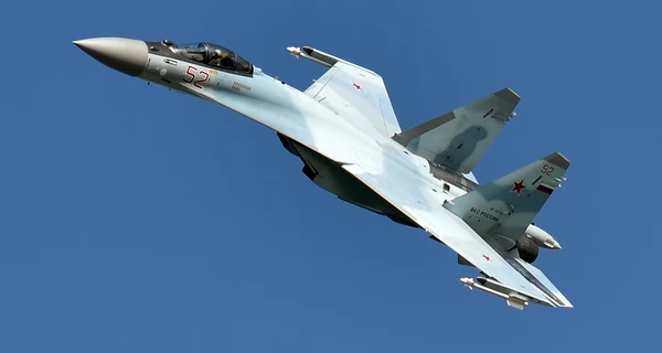 Украинские военные сбили российский истребитель Су-35 