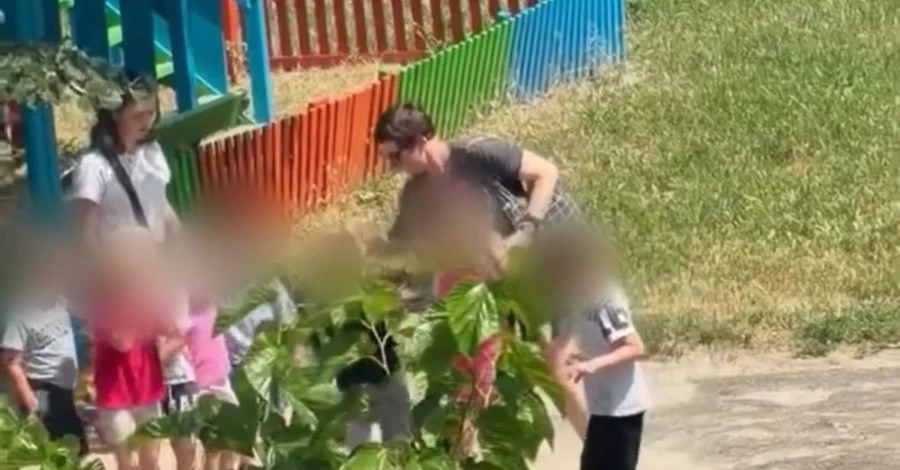 В Кривом Роге отстранили воспитательницу, видео с которой распространили в соцсетях