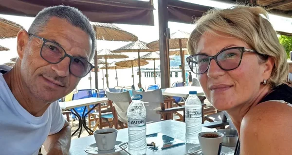 Жена пассажира Ryanair, которого чуть не засосало в иллюминатор, рассказала о пережитом
