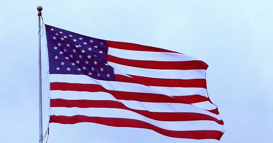 В США появится новая золотая монета с портретом Трампа