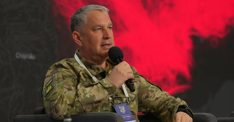 Из-за увольнения Федорова в отставку подал заместитель командующего ВС ВСУ Павел Елизаров 