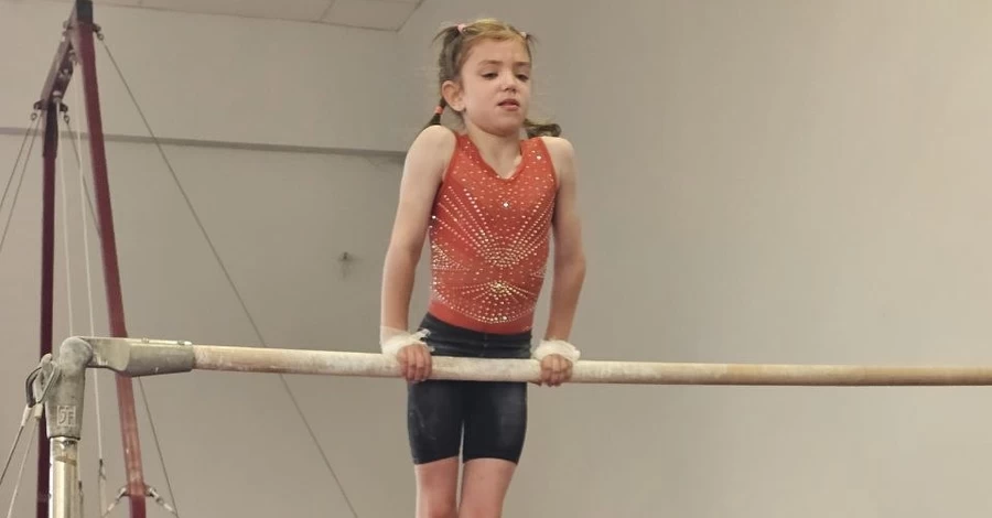 6-летняя гимнастка установила мировой рекорд как подарок Дмитрию Комарову