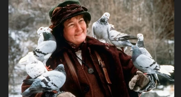 Умерла актриса, сыгравшая даму с голубями в фильме «Один дома 2»