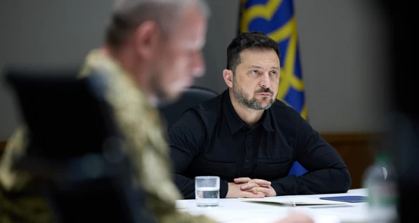  Зеленский пообщался с боевыми командирами после перестановок в Минобороны