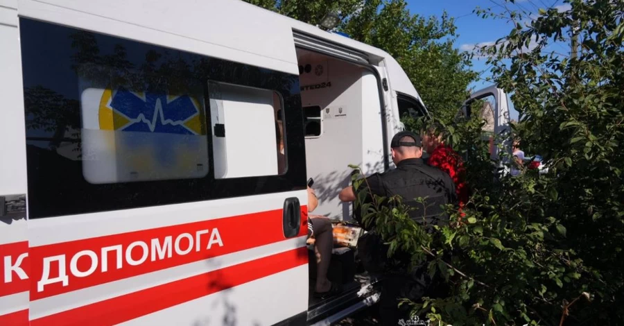 РФ опять атаковала Запорожье КАБами - много разрушений, есть раненые