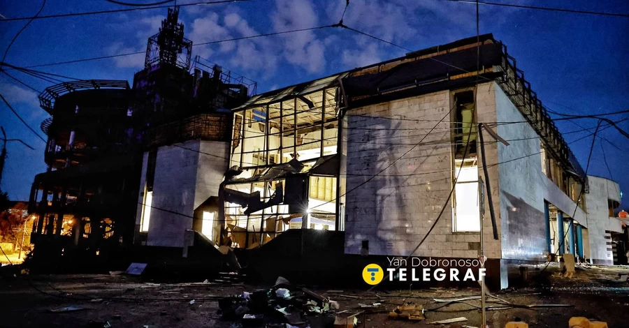 На Лукьяновке закрыли станцию метро - российские ракеты попали в подземный переход