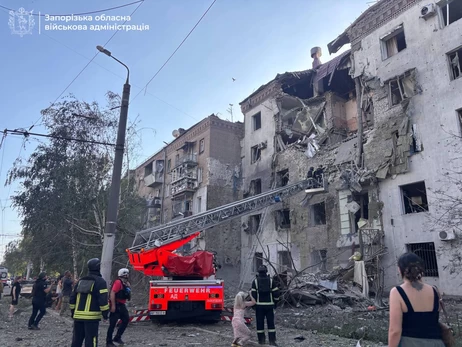 В Запорожье КАБ разрушил пятиэтажку: двое погибших, под завалами ищут людей