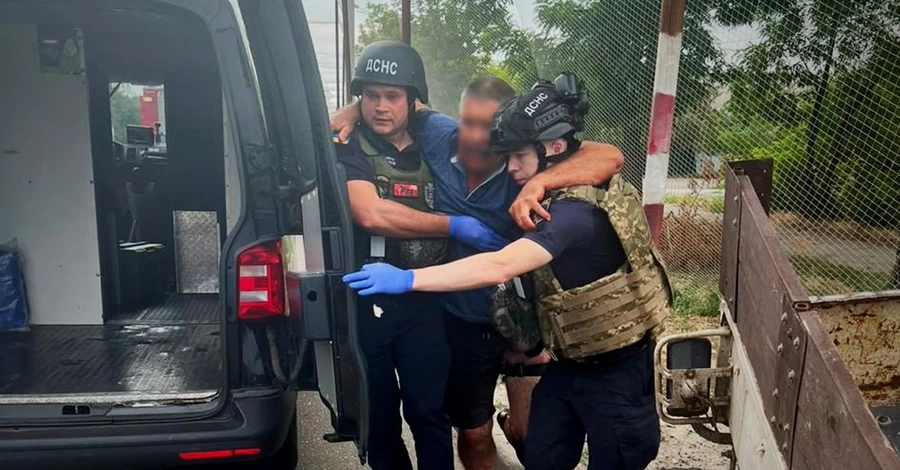 В Днепропетровской области россияне ударили по спасателям – есть раненые