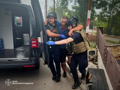 На Дніпропетровщині росіяни вдарили по рятувальниках - є поранені