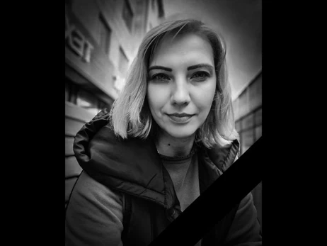 В Херсоне российский FPV-дрон атаковал автомобиль сотрудницы ОВА, она погибла