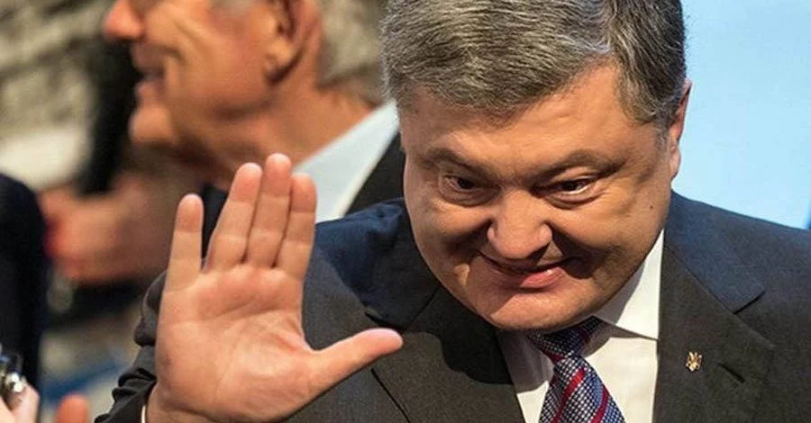 Порошенко виводить капітал та закликає інших не інвестувати в Україну, - експерт