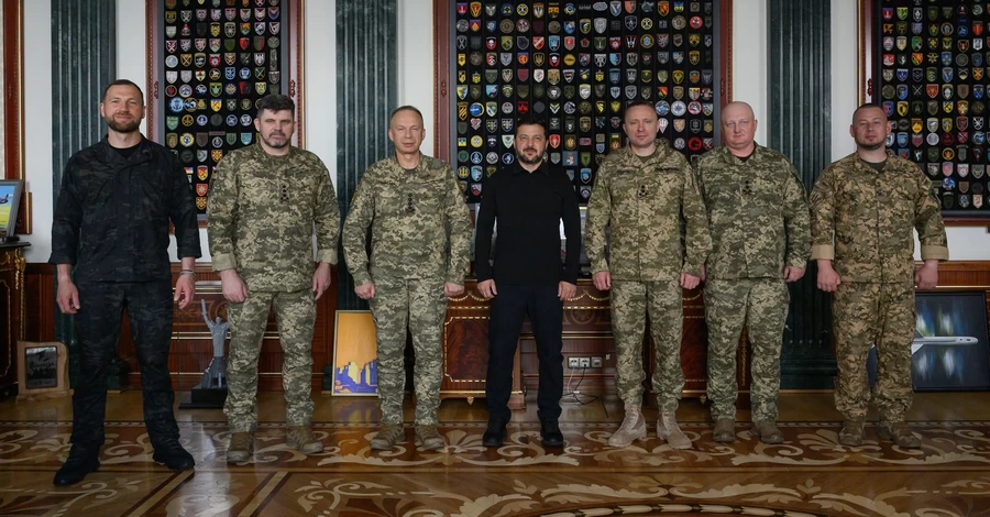 Зеленский официально уволил Сырского и назначил Драпатого главнокомандующим ВСУ