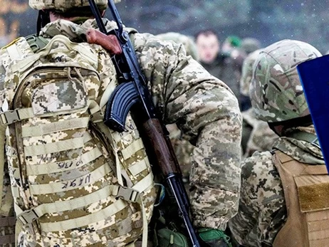 Непридатні та заброньовані блогери і журналісти гучніше всіх кричать про реформу ЗСУ, - ветеран