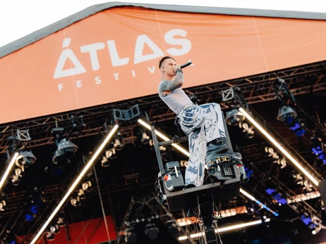 Пивоваров летал над сценой, а у Монатика был двойник: как прошел Atlas Festival-2026