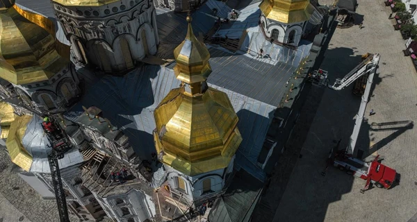 «Путин ударил по Иисусу», - блогер Лора Лумер побывала в разрушенной российским ударом Лавре