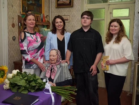 100-летний юбилей отметила Валентина Гончар - жена писателя Олеся Гончара  