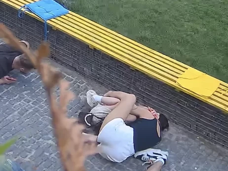 19-летняя студентка закрыла собой младшую сестру во время удара КАБами по Сумам