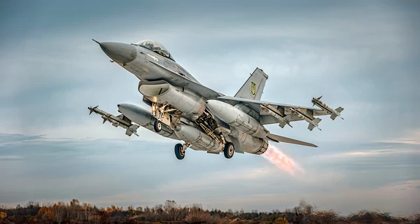 Румынский истребитель F-16 сбил дрон в своем воздушном пространстве 