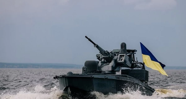 СБУ нанесла новые удары по РФ - поражены ракетный катер, суда, РЛС С-400 и нефтяная платформа