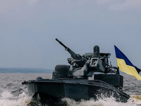 СБУ нанесла новые удары по РФ - поражены ракетный катер, суда, РЛС С-400 и нефтяная платформа