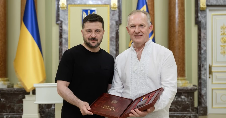 Зеленский присвоил звание Героя Украины директору больницы имени Мечникова Рыженко