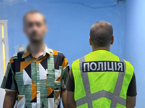В Киеве мужчина поджег авто психолога, потому что считал, что тот 