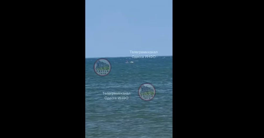 В Каролино-Бугазе девятилетнего ребенка унесло в море на надувном матрасе 