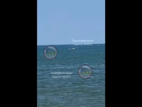 В Каролино-Бугазе девятилетнего ребенка унесло в море на надувном матрасе 