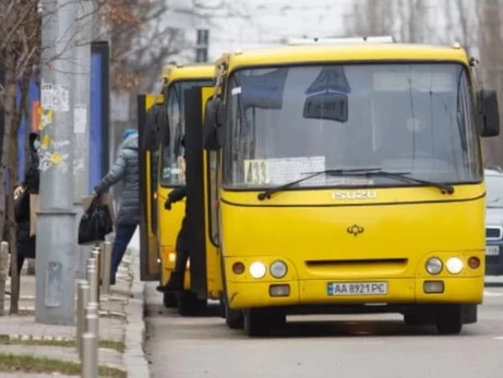 У Києві від серпня може подорожчати проїзд у маршрутках - перевізники озвучили тарифи