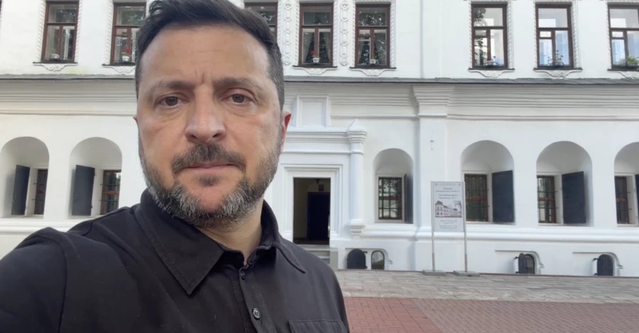 Россия убила целую семью в Радушном ракетой КНДР, - Зеленский 