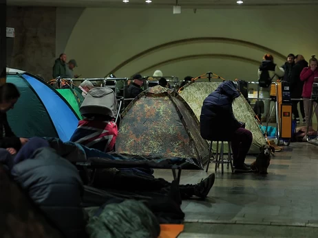 Укриття у Києві - якщо не метро, то де? Нові не будують, мобільні - не закуповують