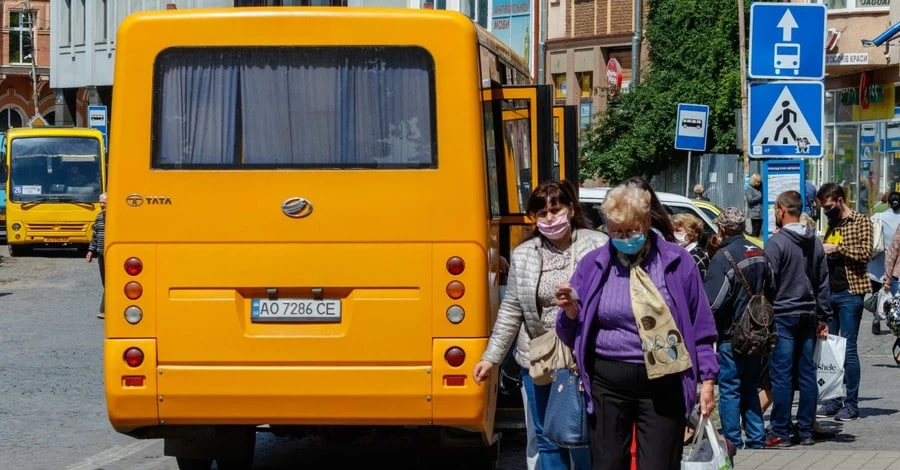 С августа платить за проезд в маршрутках Киева придется больше 