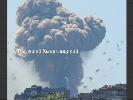 Мер Хмельницького прокоментував серію вибухів - зруйновано будинки, але загиблих немає