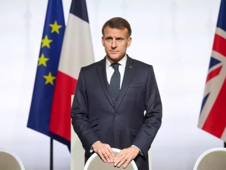 Макрон українською подякував рятувальникам ДСНС, які поїхали до Франції допомагати гасити лісові пожежі