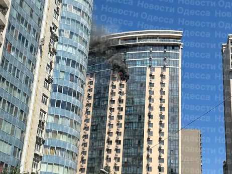 Росіяни вдарили дроном по багатоповерхівці в центрі Одеси