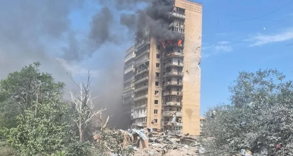 Удар по центру Краматорска – российская авиабомба попала в жилой дом, десятки раненых