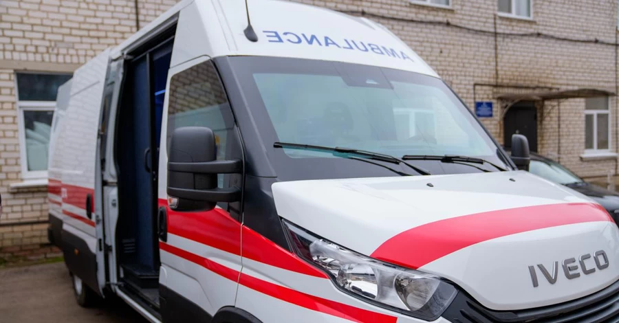 Войска РФ атаковали транспортную инфраструктуру в Николаевской области - минимум 6 раненых 